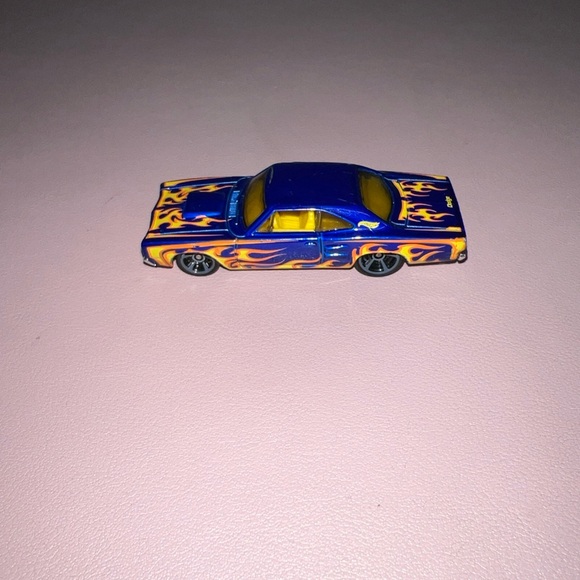 Hot Wheels Heat‎ Fleet '69 Dodge Coronet Superbee Blue Flames - Picture 3 of 10